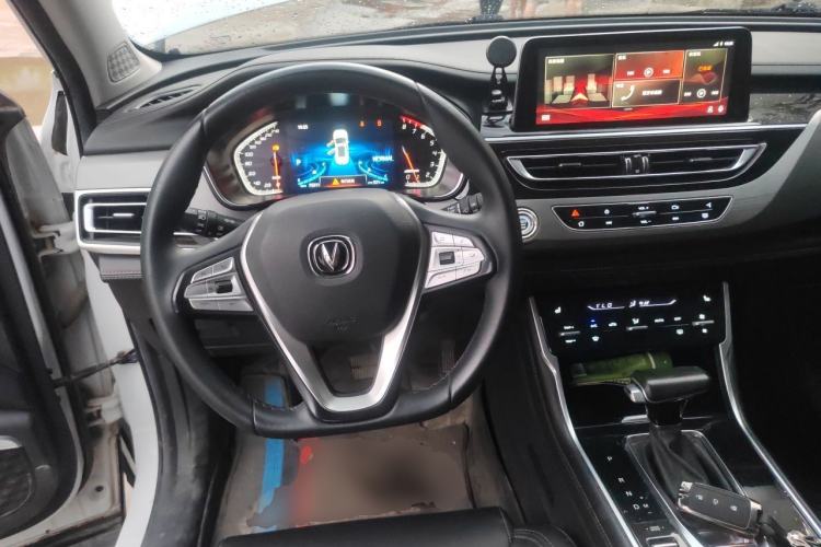 Used CHANGAN CS75 2021 Honor Million Edition 280T DCT Navigation Model Steering Wheel