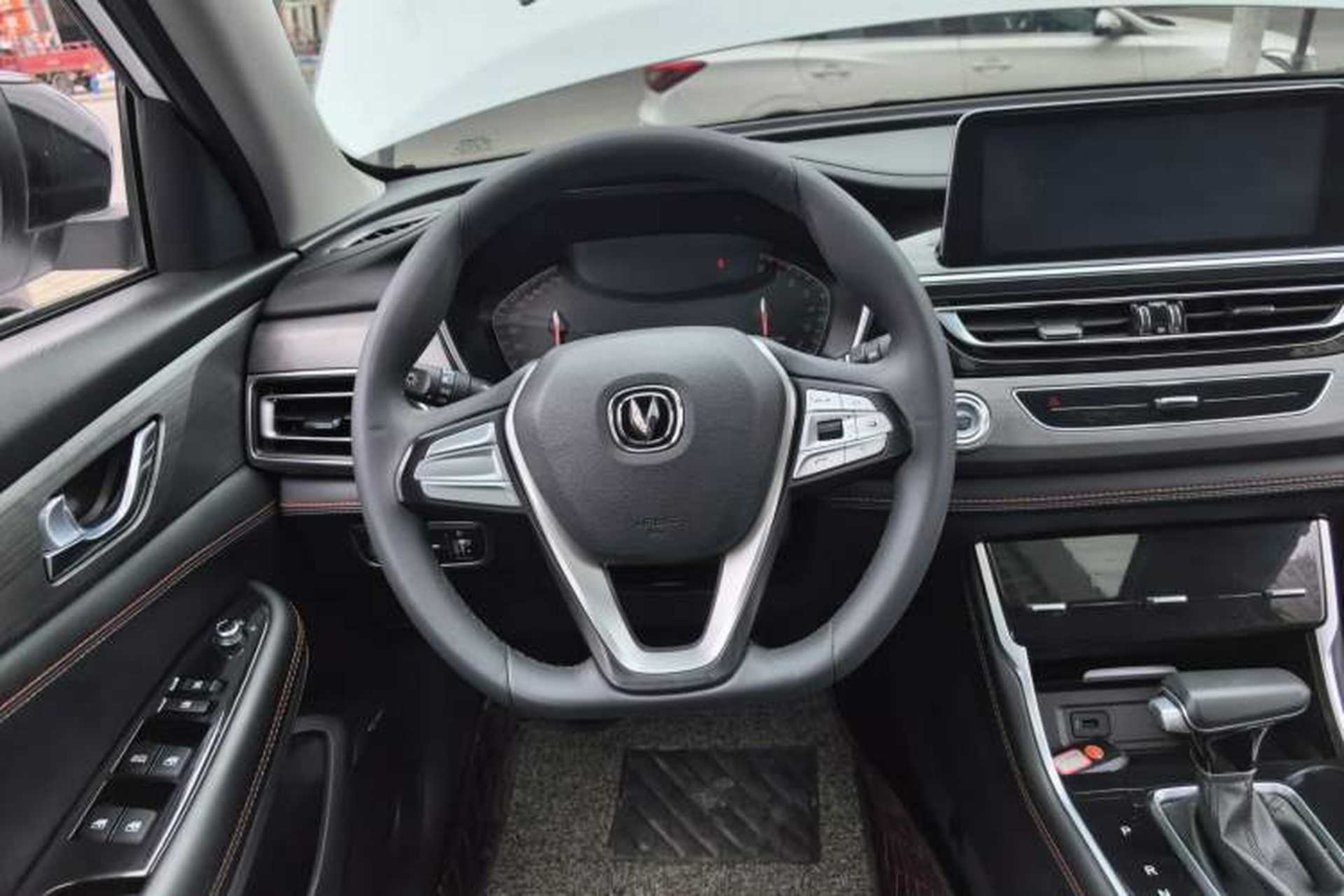 Used CHANGAN CS75 2021 Honor Million Edition 280T DCT Luxury Model Steering Wheel