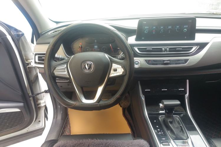 Used CHANGAN CS75 2021 Honor Million Edition 280T DCT Luxury Model Steering Wheel