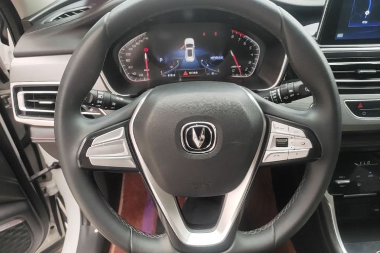 Used CHANGAN CS75 2021 Honor Million Edition 280T DCT Luxury Model Steering Wheel