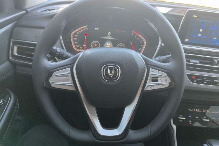 Used CHANGAN CS75 2021 Honor Million Edition 280T DCT Luxury Model Steering Wheel