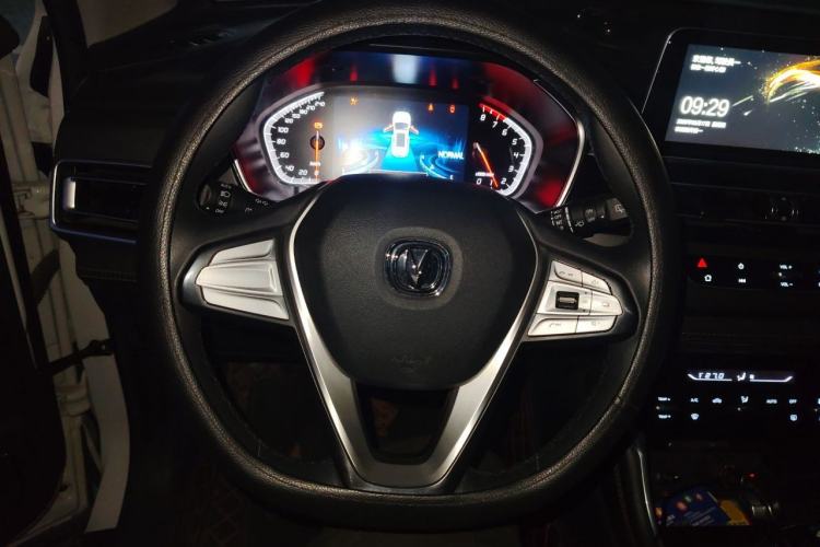 Used CHANGAN CS75 2021 Honor Million Edition 280T DCT Luxury Model Steering Wheel