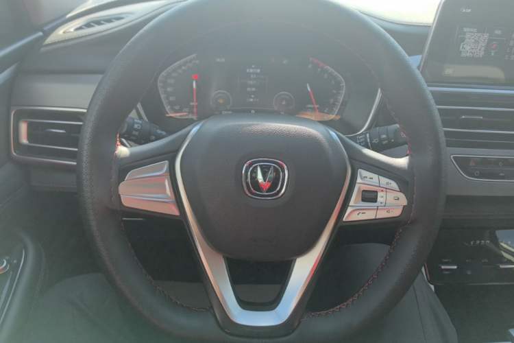 Used CHANGAN CS75 2021 Honor Million Edition 280T DCT Luxury Model Steering Wheel
