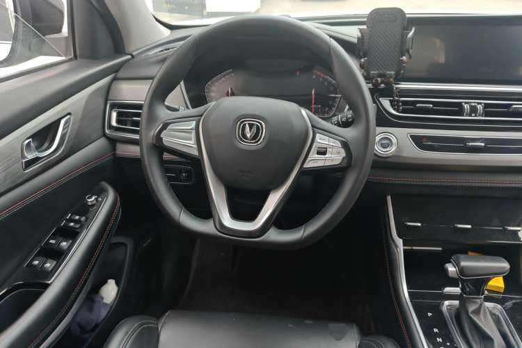 Used CHANGAN CS75 2021 Honor Million Edition 280T DCT Luxury Model Steering Wheel