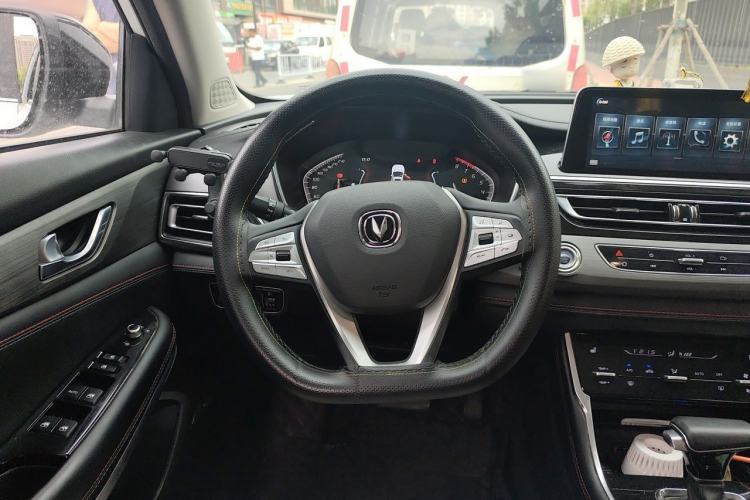 Used CHANGAN CS75 2021 Honor Million Edition 280T DCT Navigation Model Steering Wheel