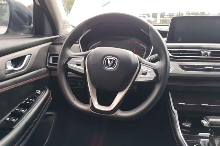 Used CHANGAN CS75 2021 Honor Million Edition 280T DCT Prestige Model Steering Wheel