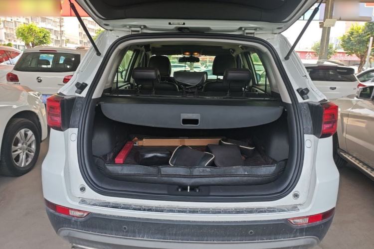 Used CHANGAN CS75 2021 Honor Million Edition 280T DCT Luxury Model Trunk
