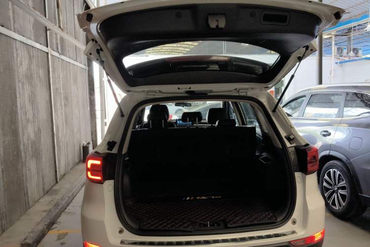 Used CHANGAN CS75 2021 Honor Million Edition 280T DCT Luxury Model Trunk