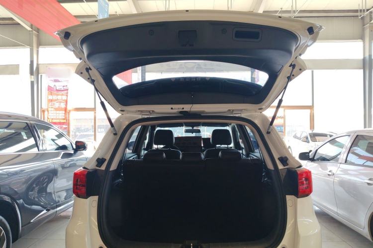 Used CHANGAN CS75 2021 Honor Million Edition 280T DCT Prestige Model Trunk