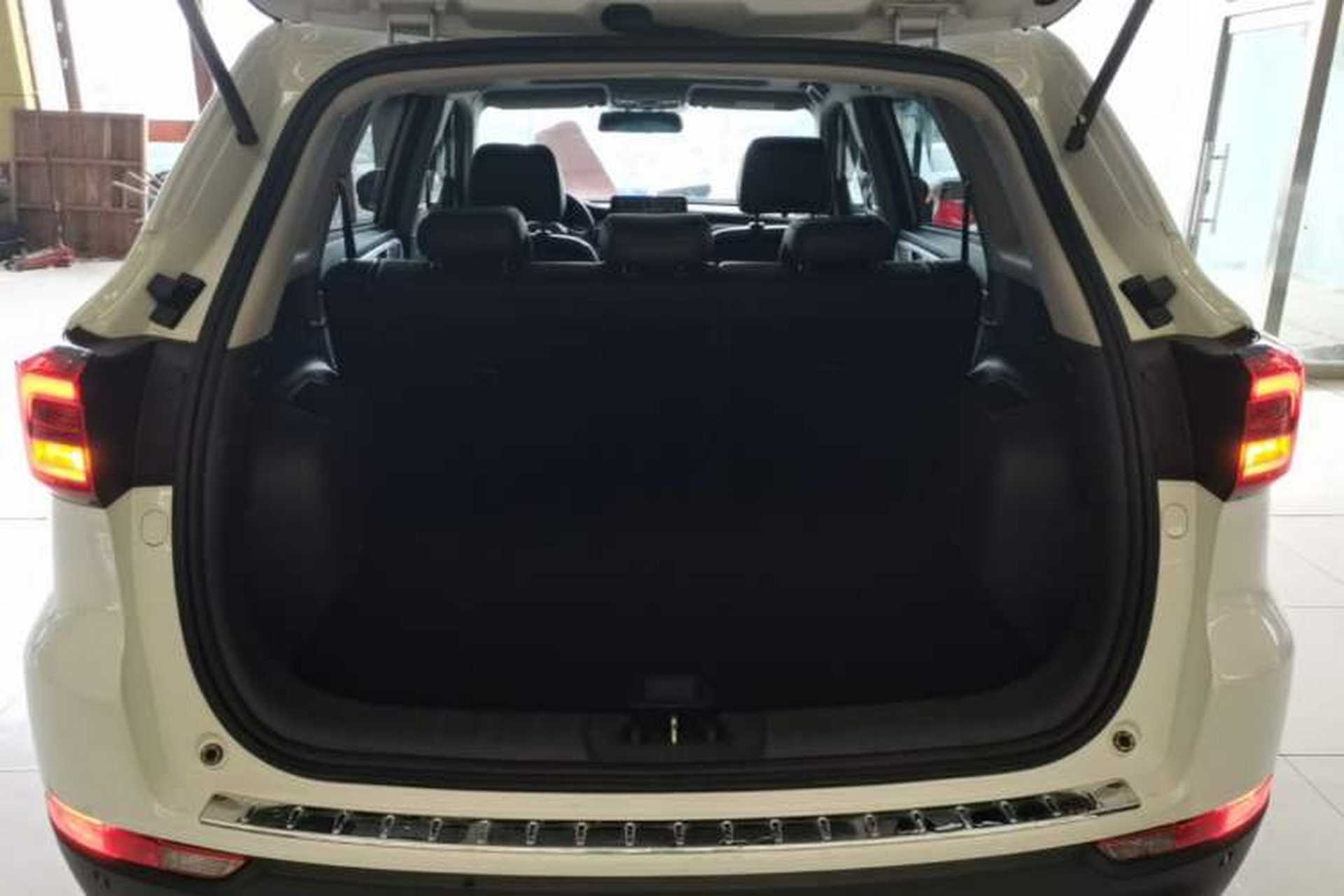 Used CHANGAN CS75 2021 Honor Million Edition 280T DCT Navigation Model Trunk
