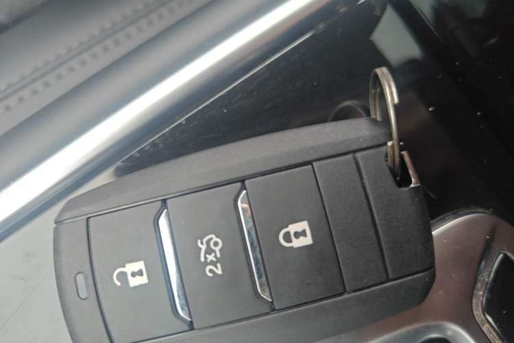 Used CHANGAN CS75 2021 Honor Million Edition 280T DCT Luxury Model Vehicle Key