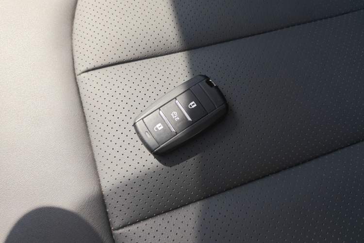 Used CHANGAN CS75 2021 Honor Million Edition 280T DCT Luxury Model Vehicle Key