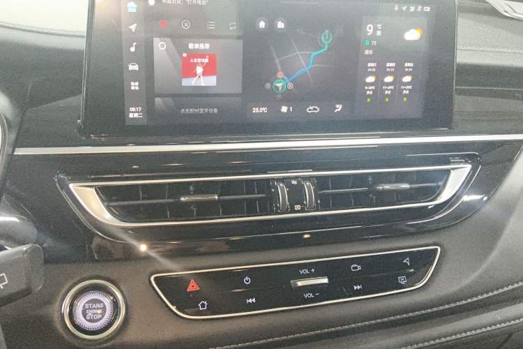 Used CHANGAN CS75 2022 Blue Whale Edition 1.5T DCT Prestige Model Audio And AC Panel