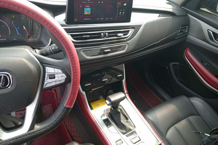 Used CHANGAN CS75 2022 Blue Whale Edition 1.5T DCT Luxury Model Audio And AC Panel