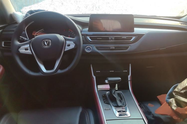 Used CHANGAN CS75 2022 Blue Whale Edition 1.5T DCT Luxury Model Center Console