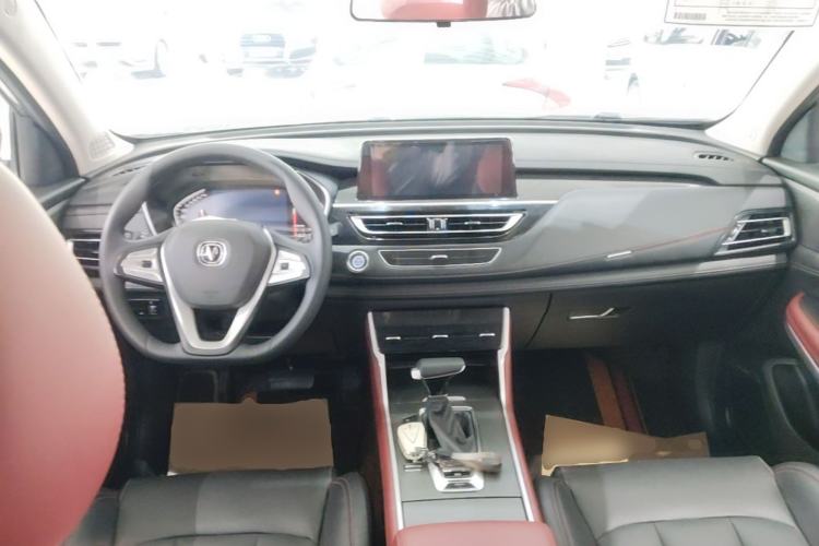 Used CHANGAN CS75 2022 Blue Whale Edition 1.5T DCT Prestige Model Center Console