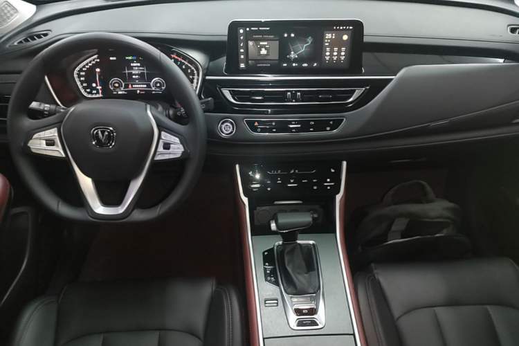 Used CHANGAN CS75 2022 Blue Whale Edition 1.5T DCT Prestige Model Center Console