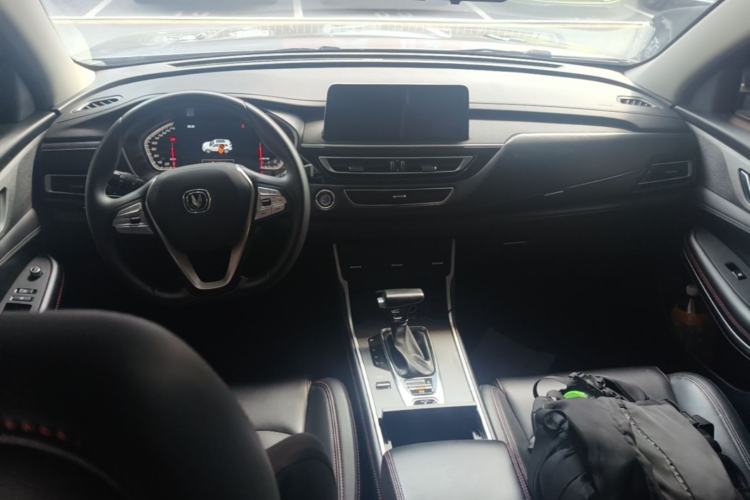 Used CHANGAN CS75 2022 Blue Whale Edition 1.5T DCT Luxury Model Center Console