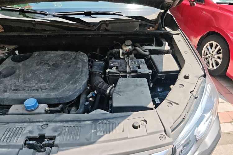 Used CHANGAN CS75 2022 Blue Whale Edition 1.5T Manual Elite Model Engine Bay Left