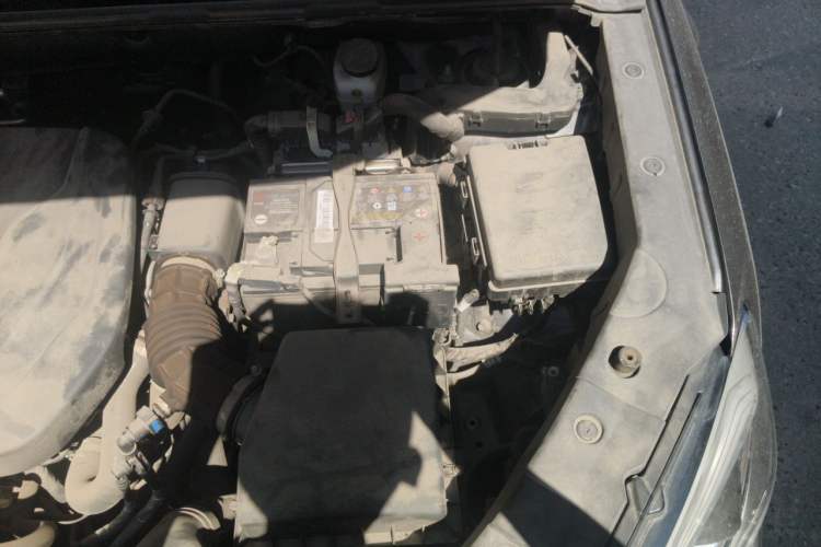 Used CHANGAN CS75 2022 Blue Whale Edition 1.5T DCT Luxury Model Engine Bay Left