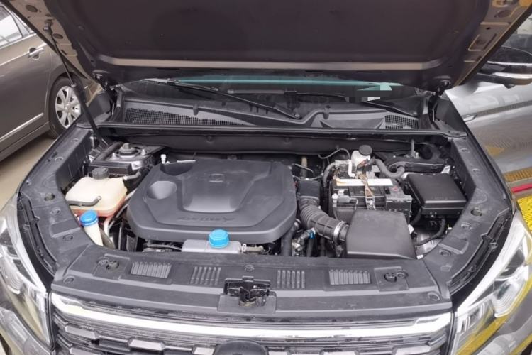 Used CHANGAN CS75 2022 Blue Whale Edition 1.5T DCT Prestige Model Engine Bay