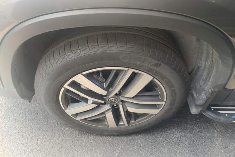 Used CHANGAN CS75 2022 Blue Whale Edition 1.5T DCT Luxury Model Exterior 4