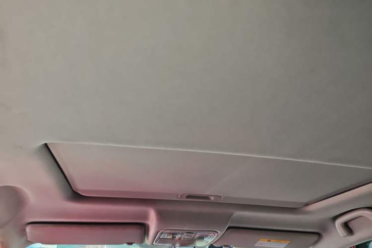 Used CHANGAN CS75 2022 Blue Whale Edition 1.5T Manual Elite Model Headliner