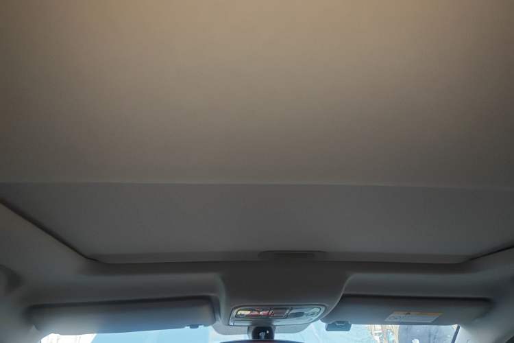 Used CHANGAN CS75 2022 Blue Whale Edition 1.5T Manual Elite Model Headliner