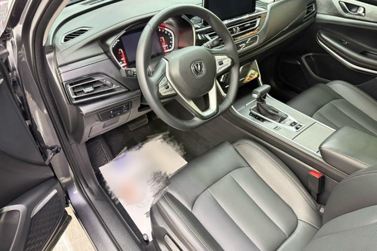Used CHANGAN CS75 2022 Blue Whale Edition 1.5T DCT Luxury Model Interior 2