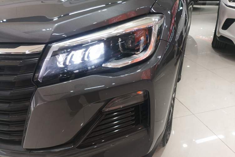 Used CHANGAN CS75 2022 Blue Whale Edition 1.5T DCT Luxury Model Left Front Headlight
