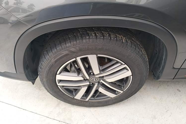 Used CHANGAN CS75 2022 Blue Whale Edition 1.5T DCT Luxury Model Left Front Wheel Hub
