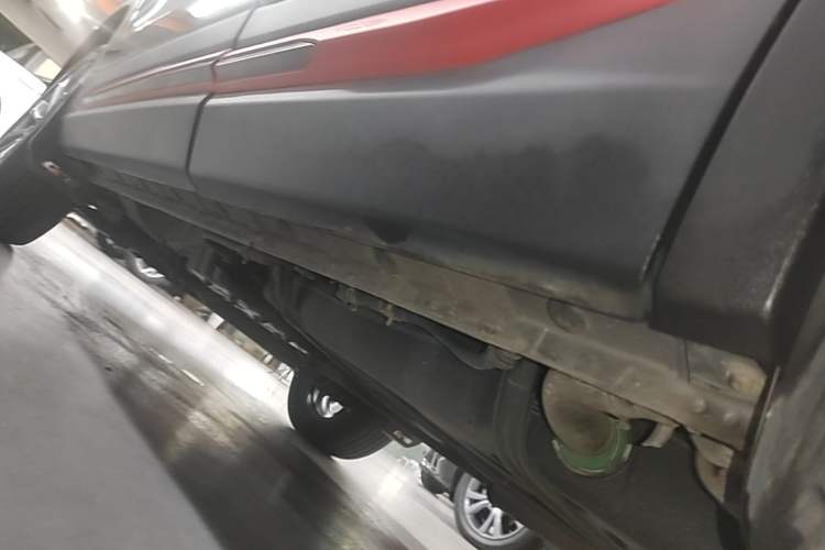 Used CHANGAN CS75 2022 Blue Whale Edition 1.5T DCT Prestige Model Left Side Sill