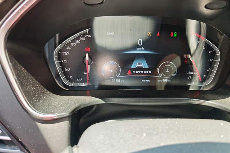 Used CHANGAN CS75 2022 Blue Whale Edition 1.5T Manual Elite Model Odometer Close Up