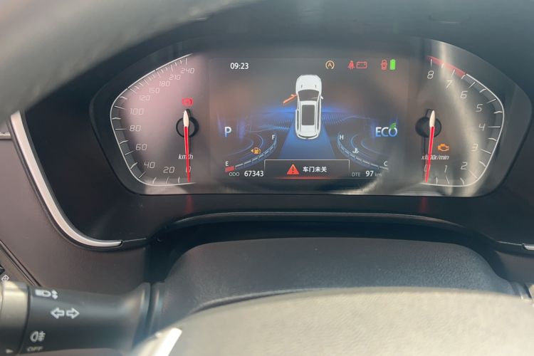 Used CHANGAN CS75 2022 Blue Whale Edition 1.5T DCT Prestige Model Odometer Close Up