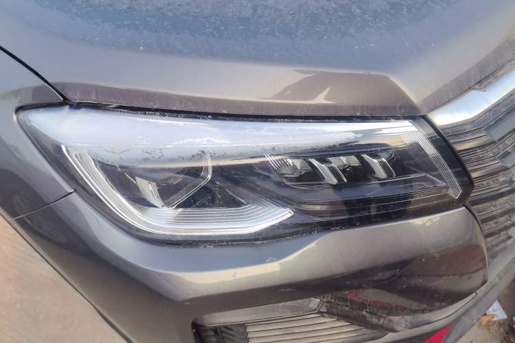 Used CHANGAN CS75 2022 Blue Whale Edition 1.5T DCT Luxury Model Right Front Headlight