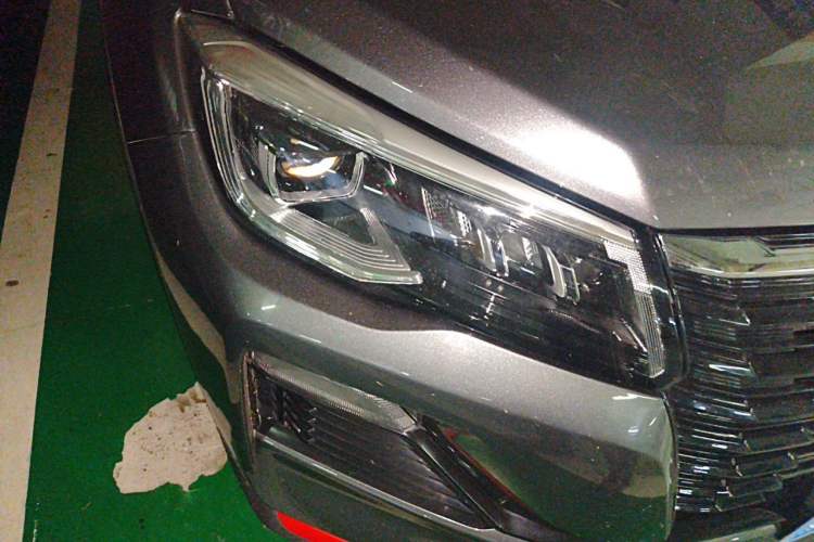 Used CHANGAN CS75 2022 Blue Whale Edition 1.5T DCT Prestige Model Right Front Headlight