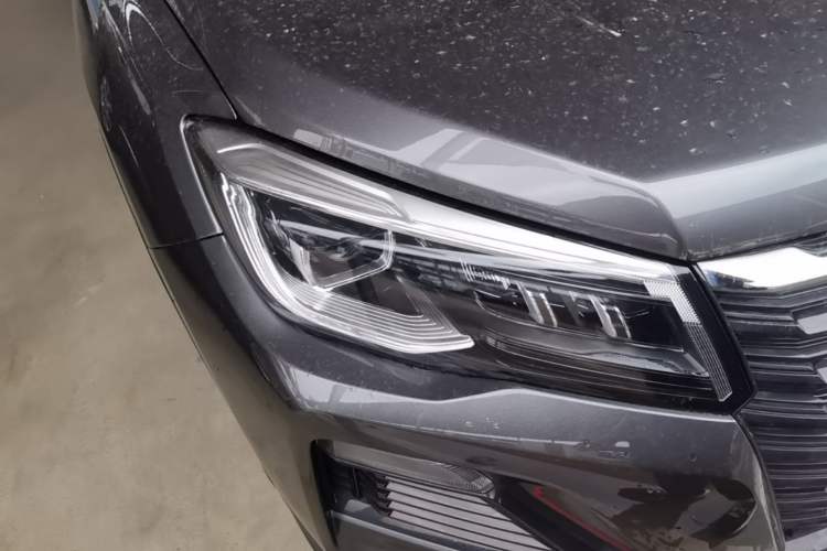 Used CHANGAN CS75 2022 Blue Whale Edition 1.5T DCT Prestige Model Right Front Headlight