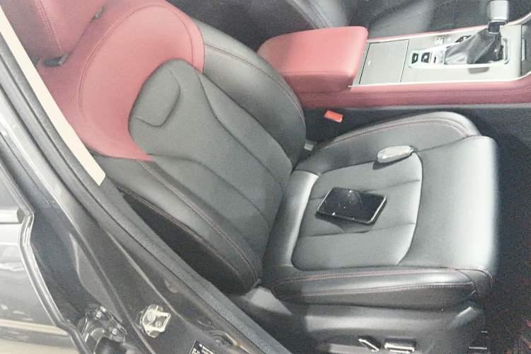 Used CHANGAN CS75 2022 Blue Whale Edition 1.5T DCT Prestige Model Right Front Seat