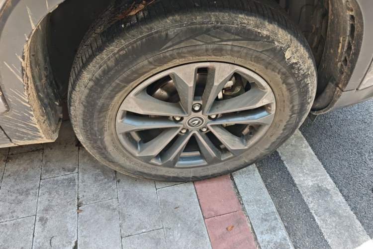 Used CHANGAN CS75 2022 Blue Whale Edition 1.5T Manual Elite Model Right Front Wheel Hub