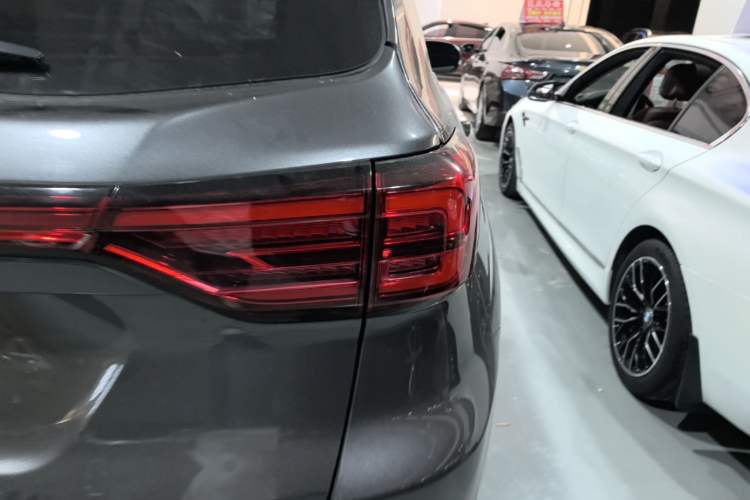 Used CHANGAN CS75 2022 Blue Whale Edition 1.5T DCT Luxury Model Right Rear Taillight