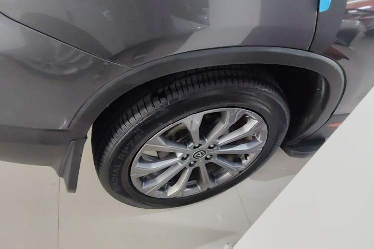 Used CHANGAN CS75 2022 Blue Whale Edition 1.5T DCT Prestige Model Right Rear Wheel Hub