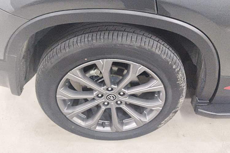 Used CHANGAN CS75 2022 Blue Whale Edition 1.5T DCT Prestige Model Right Rear Wheel Hub