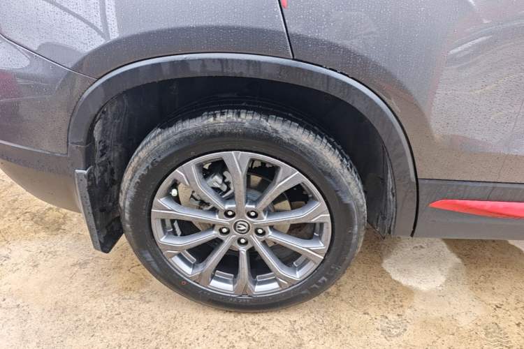 Used CHANGAN CS75 2022 Blue Whale Edition 1.5T DCT Prestige Model Right Rear Wheel Hub