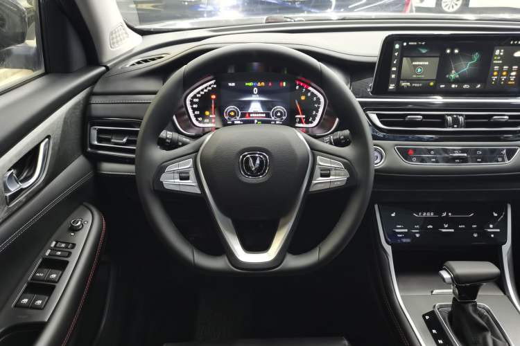 Used CHANGAN CS75 2022 Blue Whale Edition 1.5T DCT Prestige Model Steering Wheel