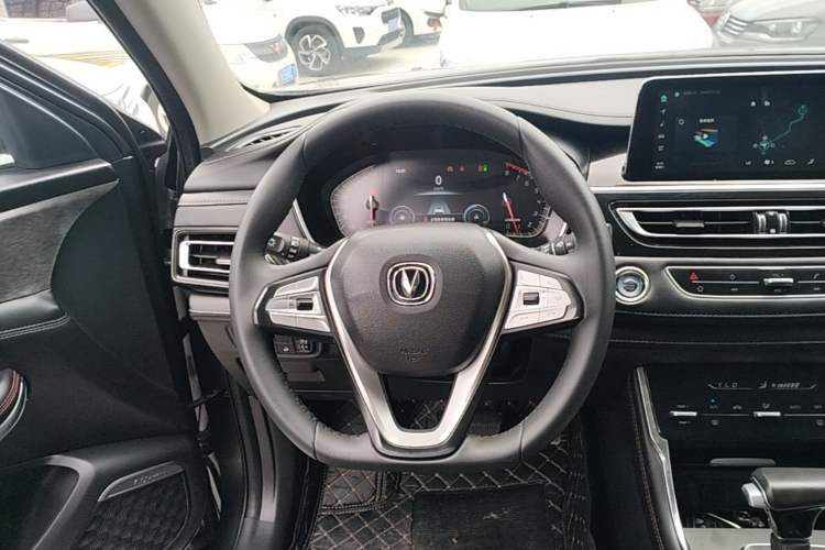 Used CHANGAN CS75 2022 Blue Whale Edition 1.5T DCT Luxury Model Steering Wheel
