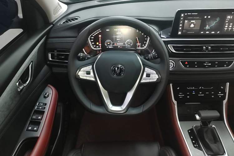 Used CHANGAN CS75 2022 Blue Whale Edition 1.5T DCT Prestige Model Steering Wheel