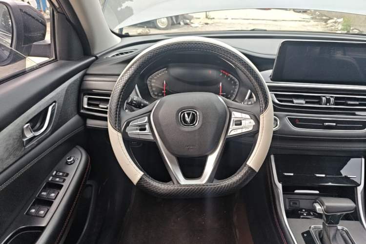 Used CHANGAN CS75 2022 Blue Whale Edition 1.5T DCT Luxury Model Steering Wheel