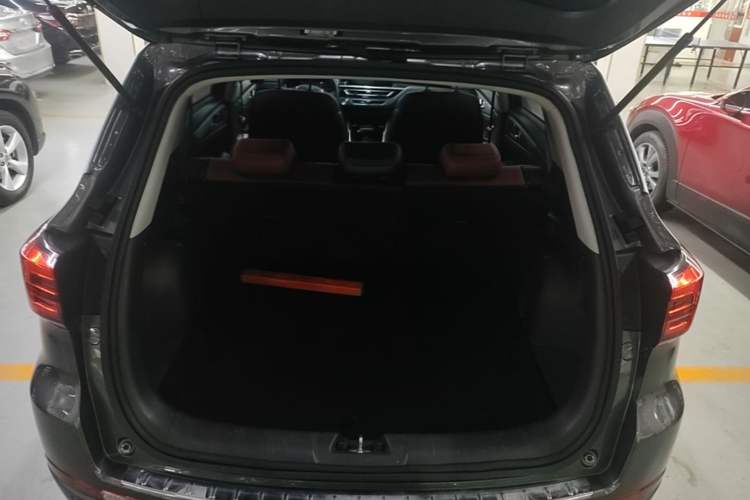 Used CHANGAN CS75 2022 Blue Whale Edition 1.5T DCT Prestige Model Trunk