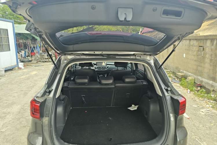 Used CHANGAN CS75 2022 Blue Whale Edition 1.5T DCT Luxury Model Trunk