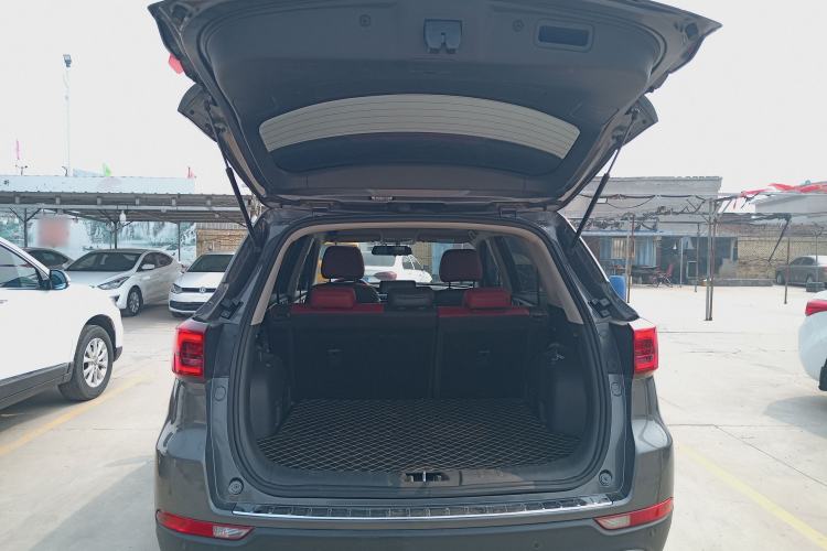 Used CHANGAN CS75 2022 Blue Whale Edition 1.5T DCT Luxury Model Trunk
